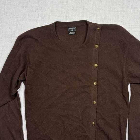 VTG CHANEL Cashmere Cardigan Jewel Button Asymmetrical Brown Sweater Chest 35" - Picture 3 of 14